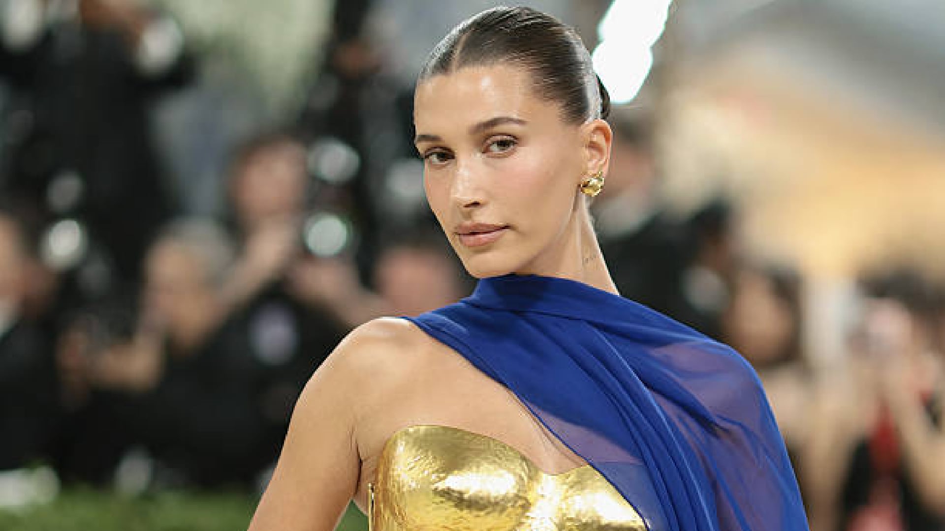 Acusan a famosa influencer argentina de plagiar la marca de Hailey Bieber