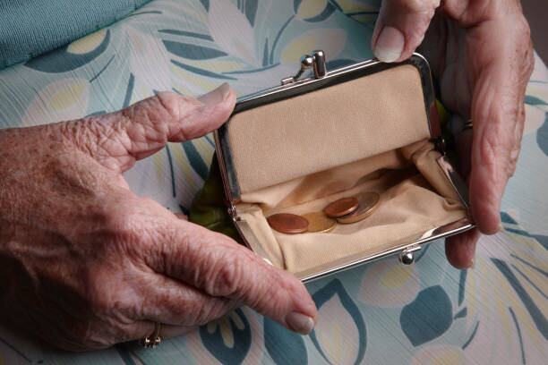 PENSIÓN PARA ABUELITOS